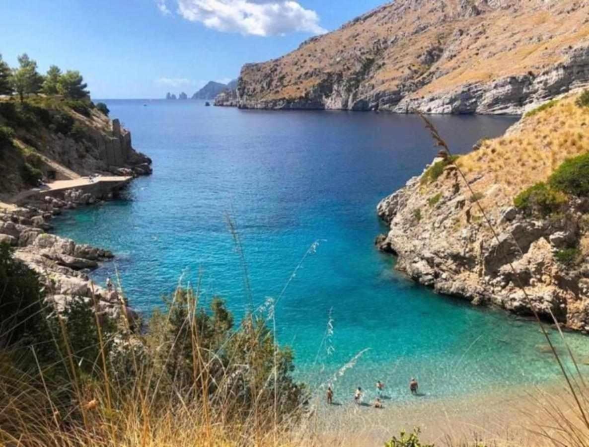 Villa Il Sogno Di Zia Ada Масса-Лубренсе Экстерьер фото